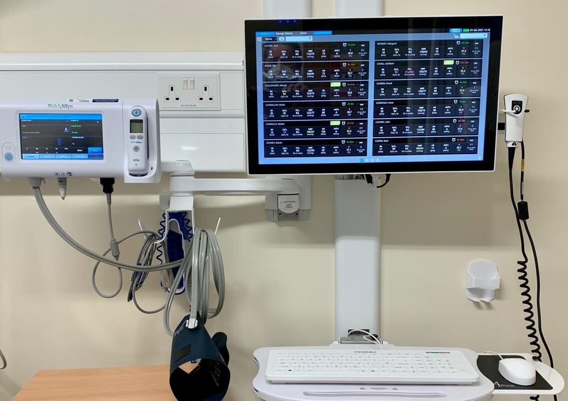 Photo-of-EWS in use on a monitor in clinic
